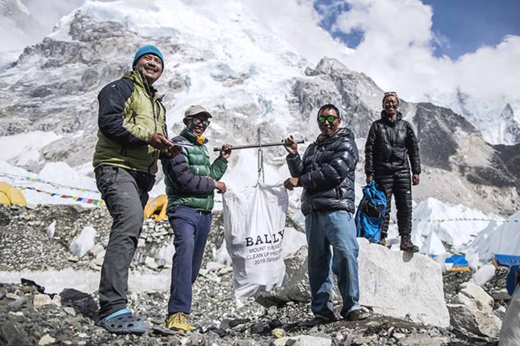 Mount Everest death zone